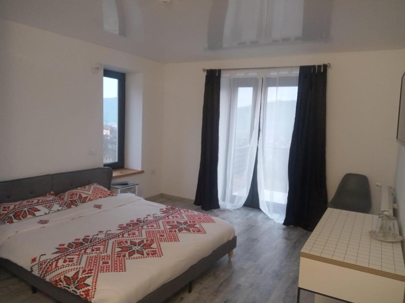 Casa Prieteniei - Camere Cu Priveliste Bistrita  Luaran gambar